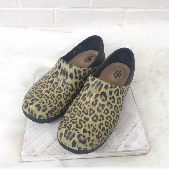 cheetah crocs clogs
